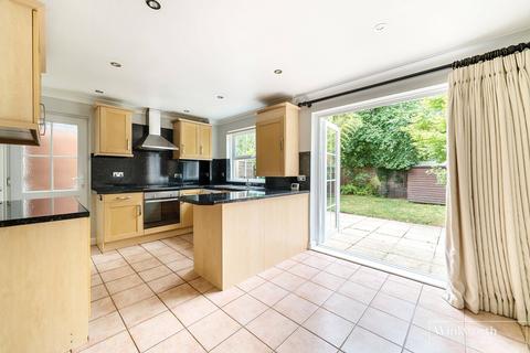 14 Oliver Road, Ascot, SL5 9DZ
