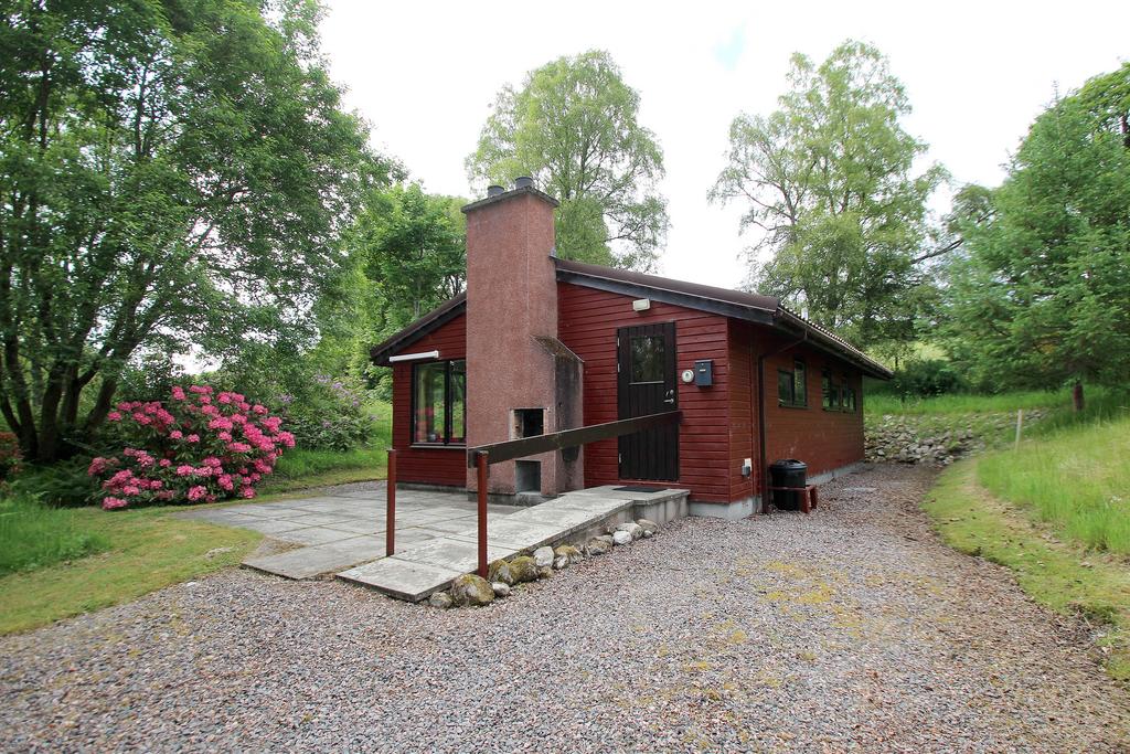 Drumbeg Lodge, Farley, BEAULY, IV4 7EY 2 bed chalet for sale £130,000