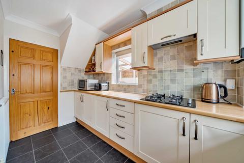 16 Cobb Crescent, Caldicot, NP26 5BY
