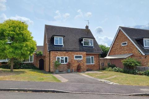 4 bedroom detached house for sale, Links Way, Little Bookham KT23