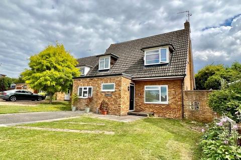 4 bedroom detached house for sale, Links Way, Little Bookham KT23