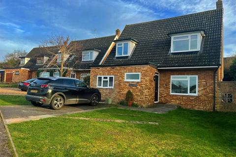 4 bedroom detached house for sale, Links Way, Little Bookham KT23