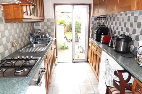38 Windsor Avenue, Edgware, HA8 8SR