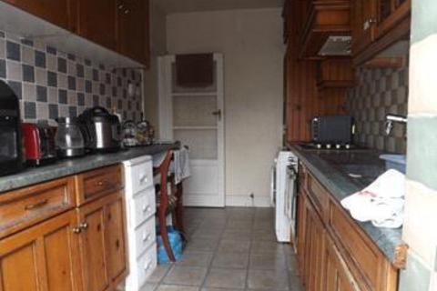 38 Windsor Avenue, Edgware, HA8 8SR
