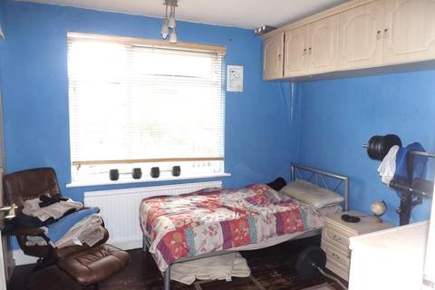 38 Windsor Avenue, Edgware, HA8 8SR