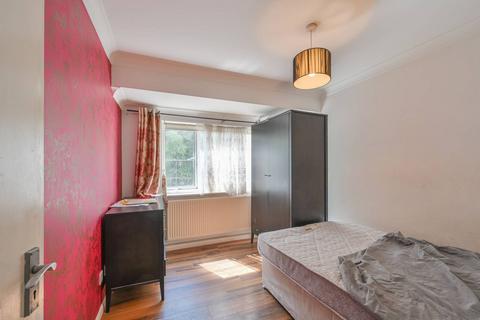 Flat 19, Waterford Court Leeland Terrace, London, W13 9HL