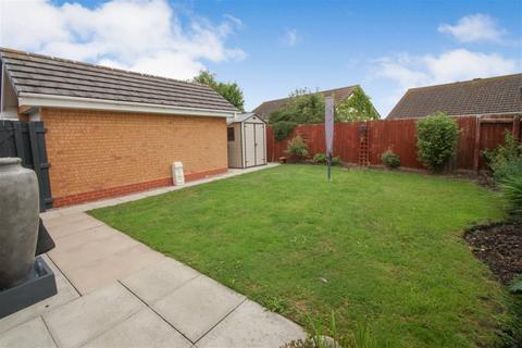 2 bedroom detached bungalow for sale - Lon Glanfor, Belgrano, Conwy, LL22 9YQ