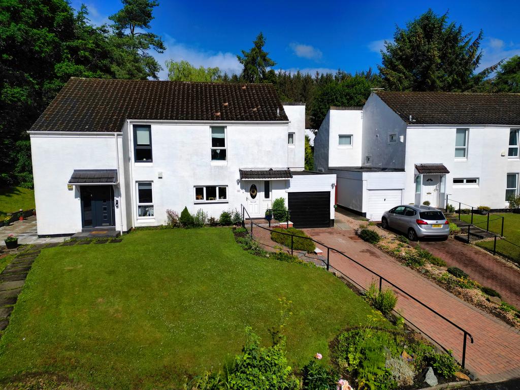 Calderglen Road, East Kilbride, South Lanarkshire, G74 3 bed semi