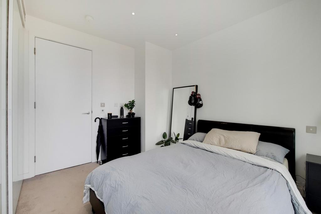 Goodman Fields, Alie Street, London, E1 2 bed apartment £4,500 pcm (£