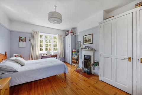 71 Brentham Way, London, W5 1BE