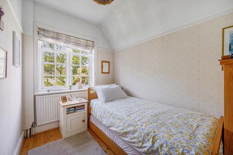 71 Brentham Way, London, W5 1BE