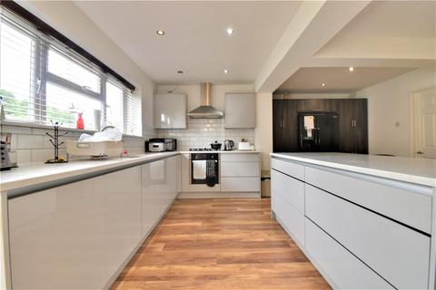 22 Reynards Way, Bricket Wood, St Albans, AL2 3SF