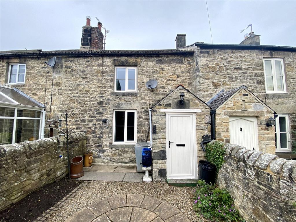 Orchard Terrace, Hexham, Northumberland, NE46 2 bed terraced house for sale £195,000