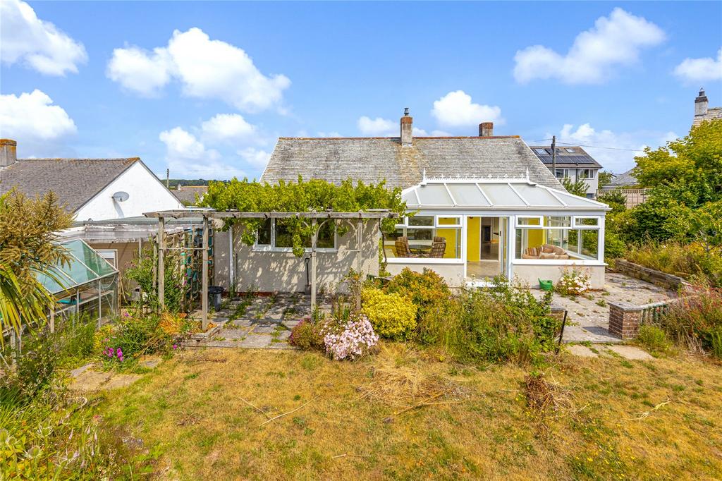 Southland Park Crescent, Wembury, Plymouth, Devon, PL9 3 bed bungalow