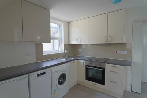 2 bedroom apartment to rent, Kings Hedges Road, Cambridge, Cambridgeshire