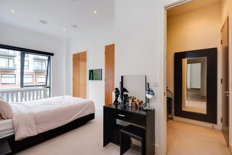 2 bedroom apartment for sale, Fairmont Mews, Hampstead