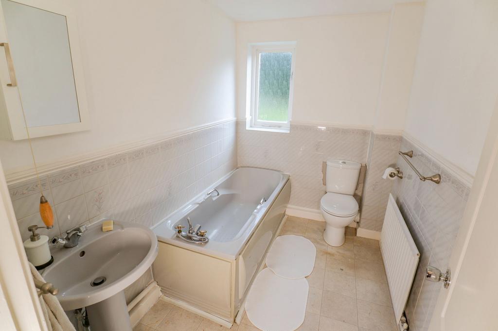Ground floor bathroom