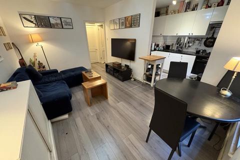 1 bedroom flat to rent, Islington Green, London, N1