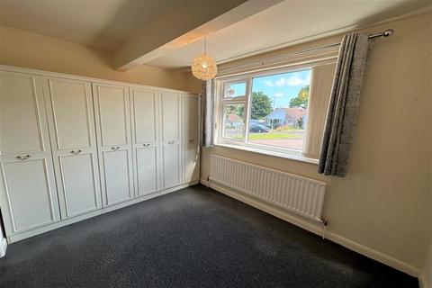 3 bedroom bungalow to rent, Bridport