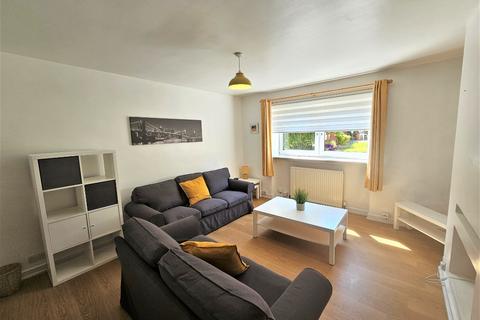 3 bedroom flat to rent, Union Glen, City Centre, Aberdeen, AB11