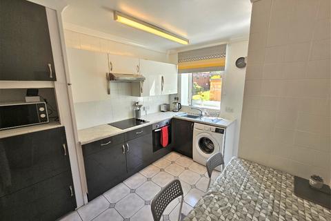 3 bedroom flat to rent, Union Glen, City Centre, Aberdeen, AB11