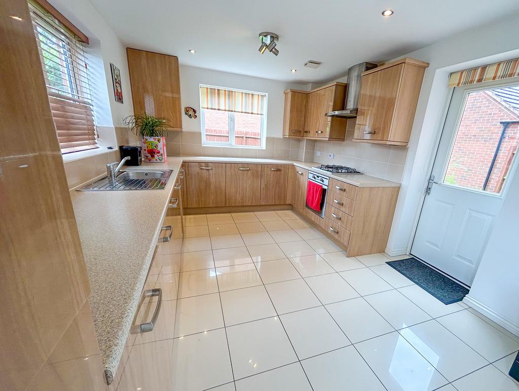 Signals Drive, Coventry, CV3 4 bed detached house for sale £350,000