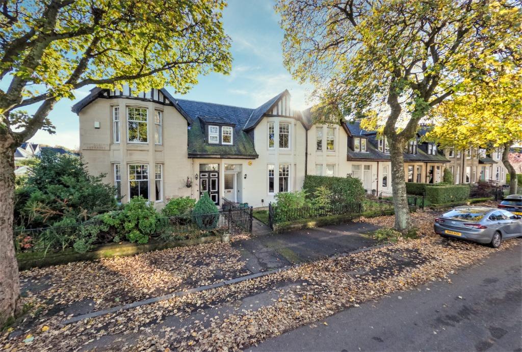 Vancouver Road, Scotstoun, Glasgow, G14 9HR 3 bed terraced house for sale £359,000