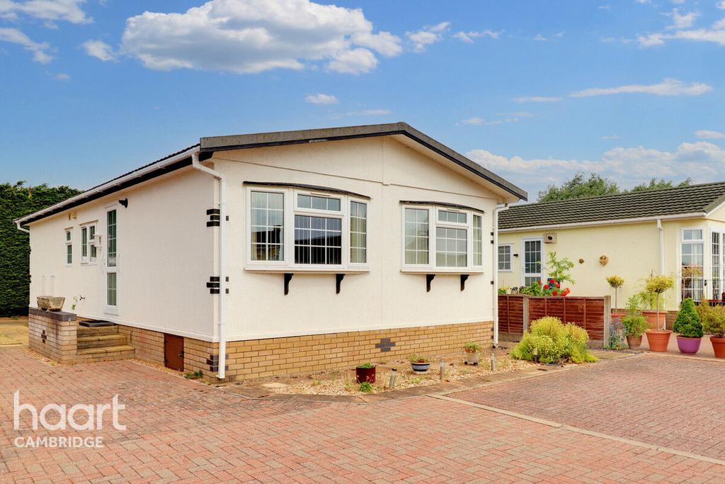 Cosynook Park, Ely Road, Waterbeach 2 bed park home £120,000