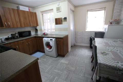 4 bedroom end of terrace house to rent, Wine Close, London, E1W
