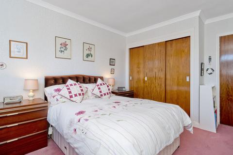 Flat 5, 102 East Trinity Road, Edinburgh, EH5 3PU