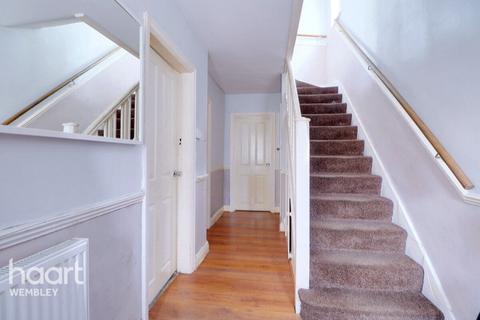 37 Chipstead Gardens, London, NW2 6EL