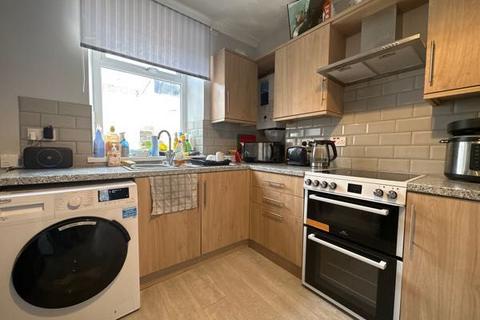 3 bedroom terraced house to rent, Harcourt Street, Ebbw Vale