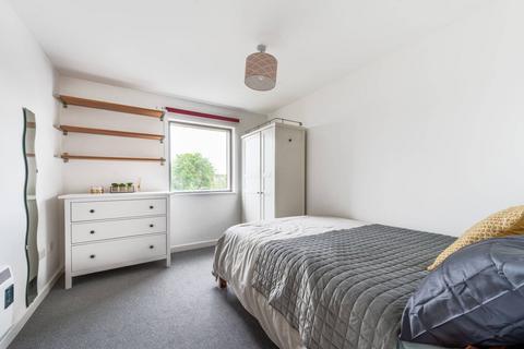 1 bedroom flat for sale - Walm Lane, Willesden, London, NW2