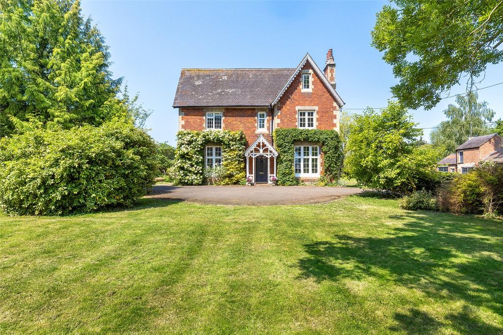 Cambridge Road, Hauxton, Cambridge 6 bed detached house for sale £