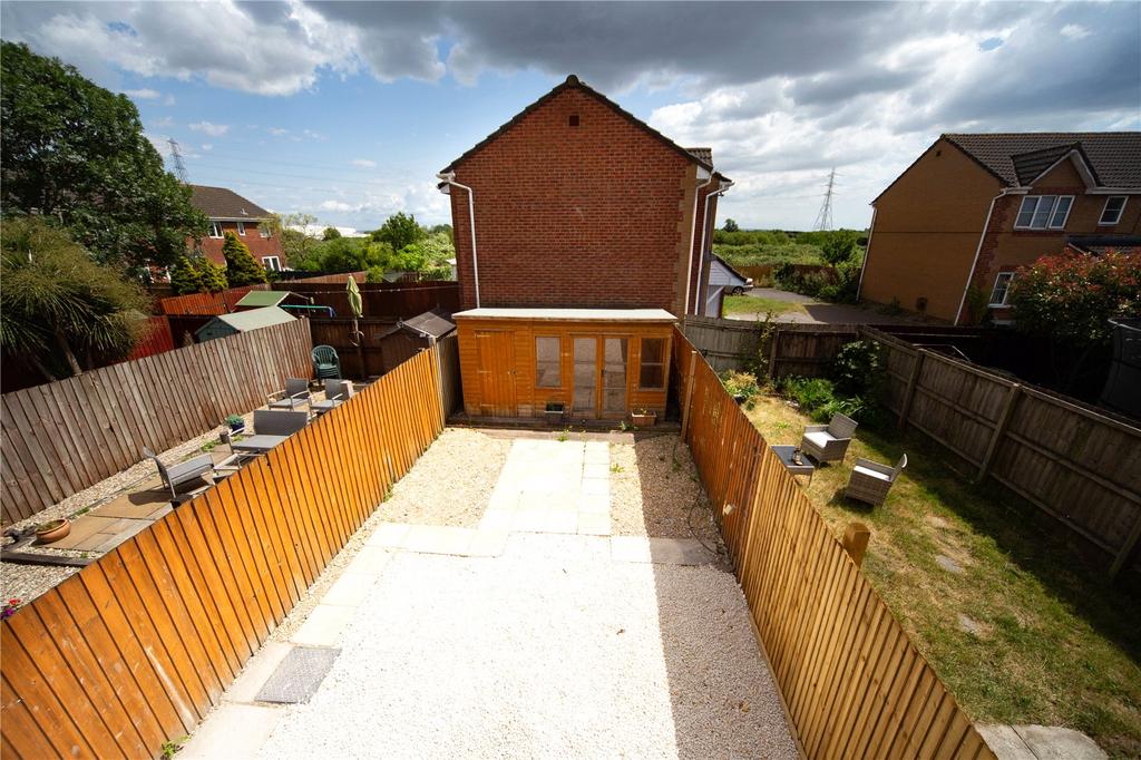 Hind Close, Pengam Green, Cardiff, CF24 2 bed end of terrace house £