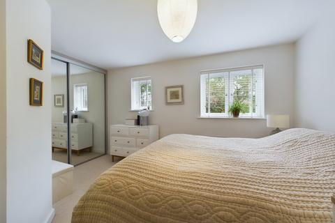 4 bedroom link detached house for sale, Kennett Lane, Chertsey, Surrey, KT16