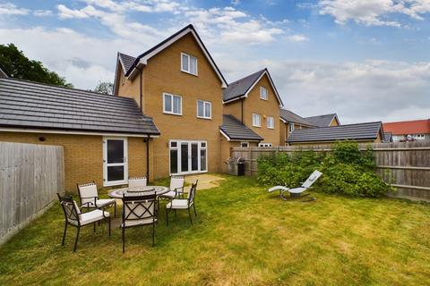 undefined, Kennett Lane, Chertsey, Surrey, KT16