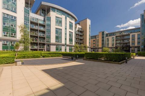 2 bedroom flat for sale, 4/5 Western Harbour Place, Newhaven, EH6 6NG