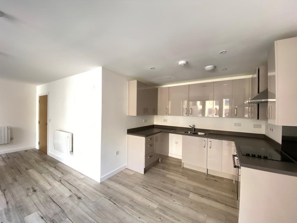 Wrens Cross Upper Stone Street ME15 1 bed apartment £900 pcm (£208 pw)