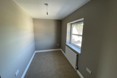 1 bedroom flat to rent, West Street, Gorseinon, SA4 4AA