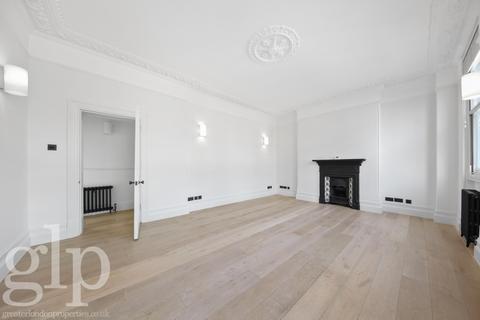3 bedroom flat to rent, Shaftesbury Avenue W1D