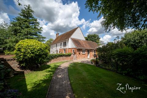 3 bedroom barn conversion for sale, Bocking