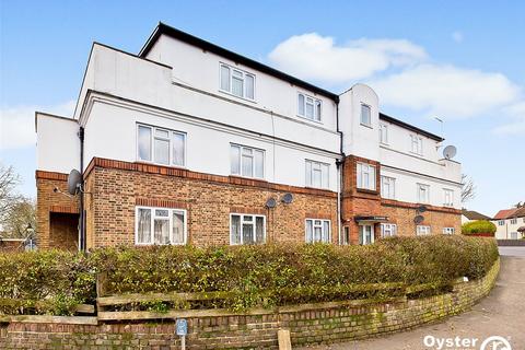 2 bedroom flat to rent, Chandos Court, Buckingham Road, Edgware HA8