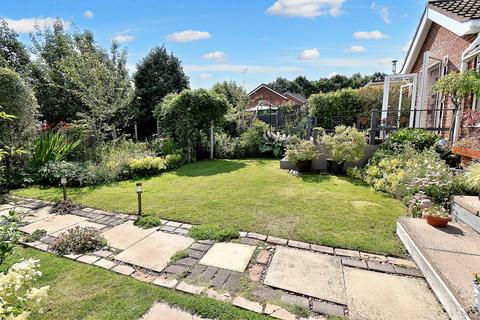 3 bedroom detached bungalow for sale, The Weavers, Denstone, ST14