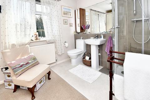 13 The Weavers, Denstone, Uttoxeter, ST14 5DP