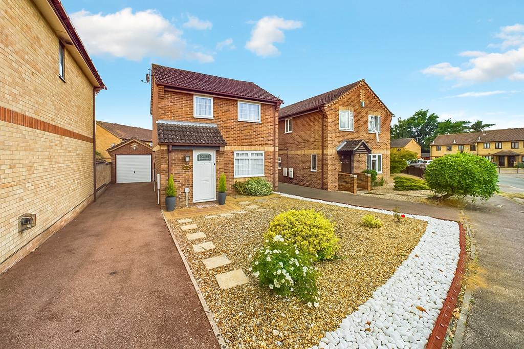 Coriander Drive, Thetford 3 bed detached house for sale £270,000