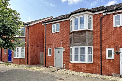 3 bedroom end of terrace house for sale, River Plate Road, Exeter