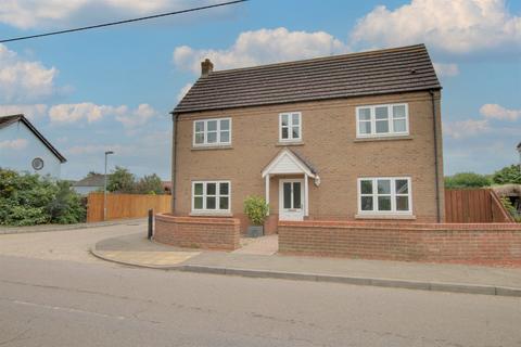 4 bedroom detached house for sale, Westfield Road, Manea