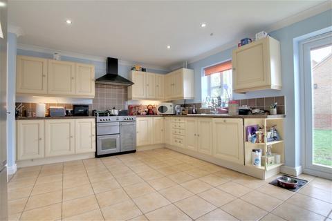 4 bedroom detached house for sale, Westfield Road, Manea