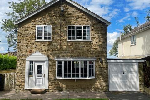 4 bedroom detached house to rent, The Ridings, Monk Bretton